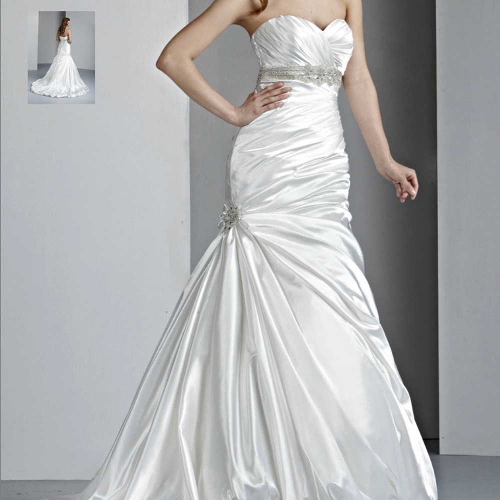 DaVinci Wedding Dress Diamond White